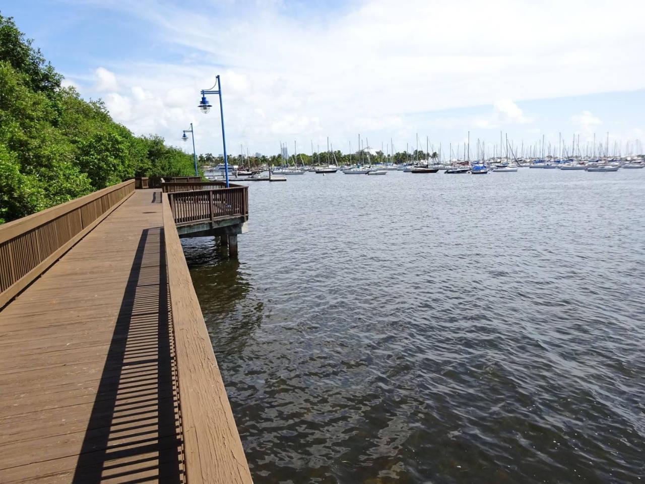 Vila Ocean View Balcony Steps From Restaurants, Peacock Park & Marina Miami Exteriér fotografie